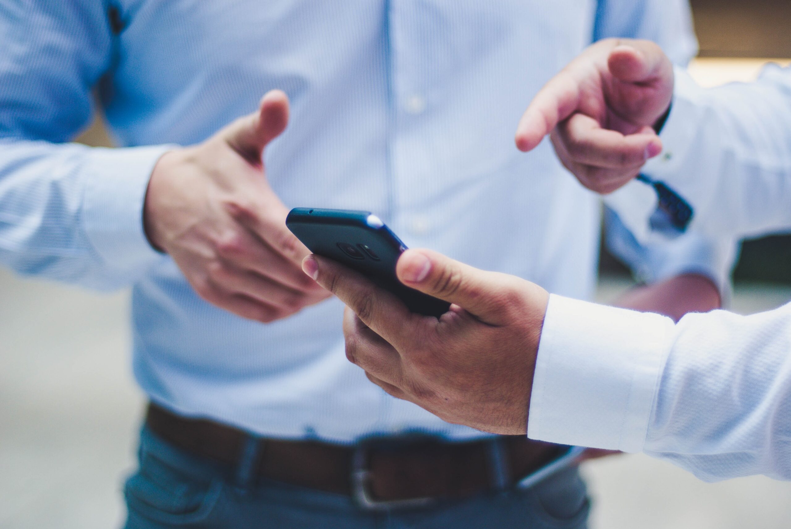 Man holding a smartphone